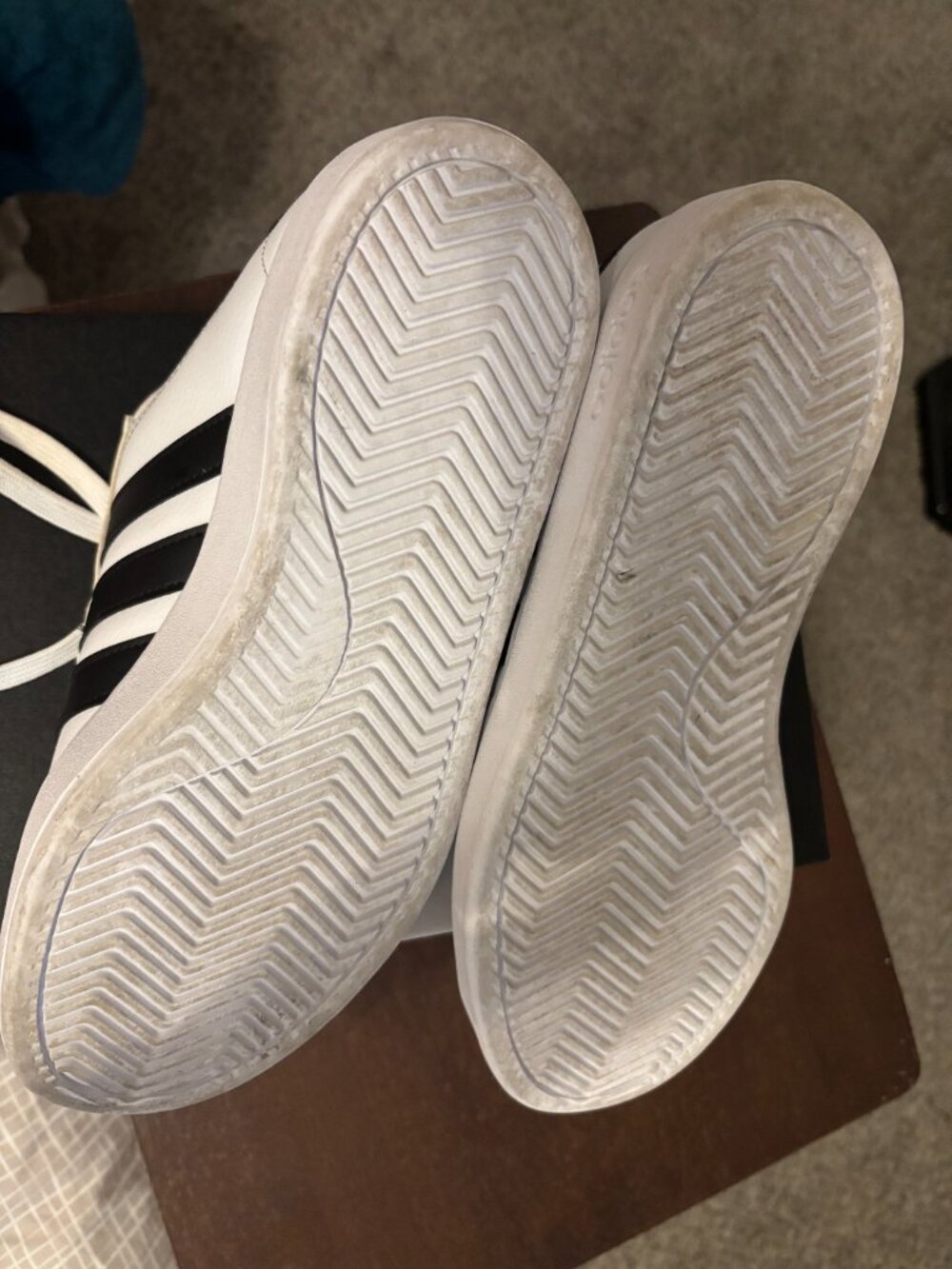 Adidas Grand Court 2.0 GW2194 Women's 8.5 *Worn Once* - Picture 3 of 5